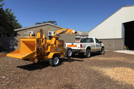 12XPC Handfed Wood chipper