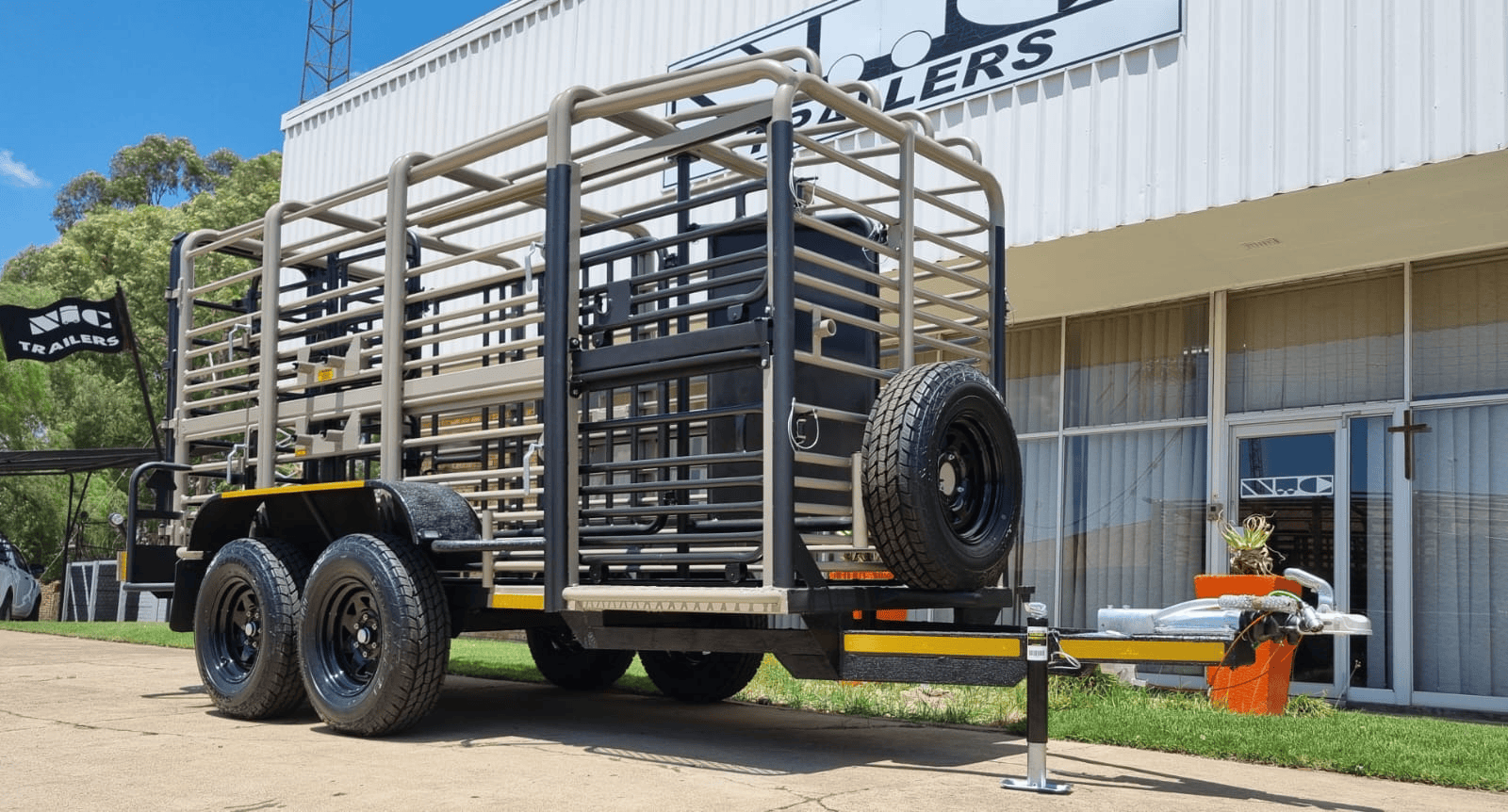 NIC 14 - 4.2m Double Deck Trailer 6